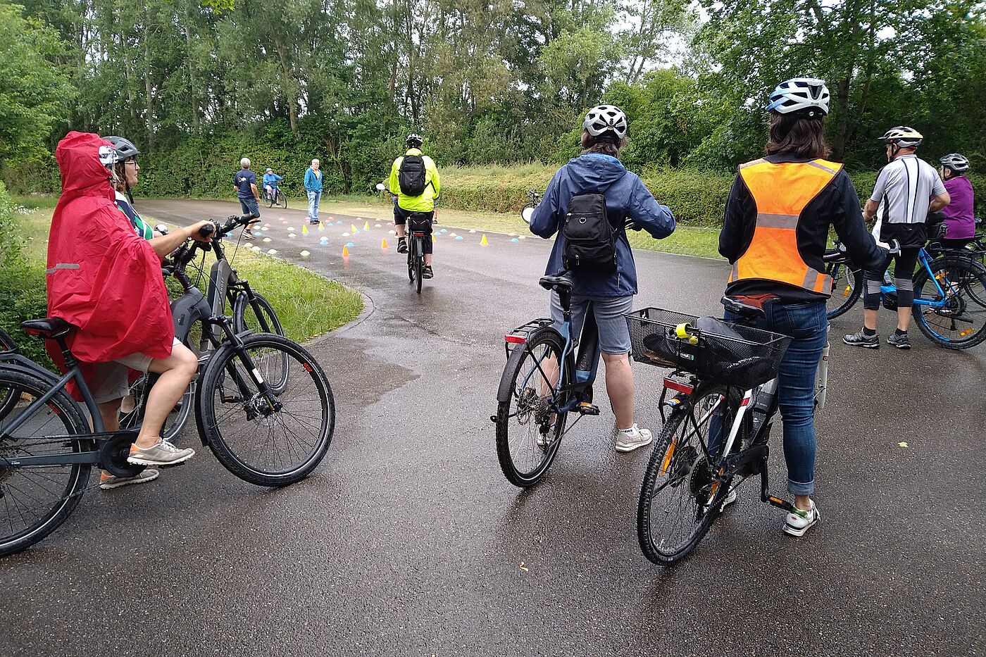 Regennasse Fahrbahn Regennasse Fahrbahn