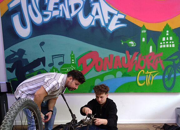 Fahrrad-Check im Jugendcafe